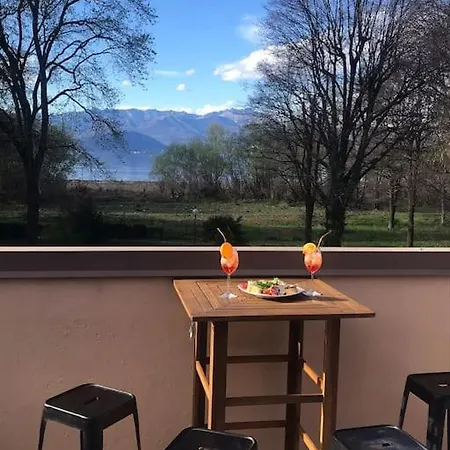 Vic&sunny's View Ispra